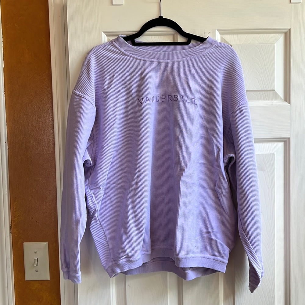Chicka~d Vanderbilt crewneck sweatshirt in lavender size M